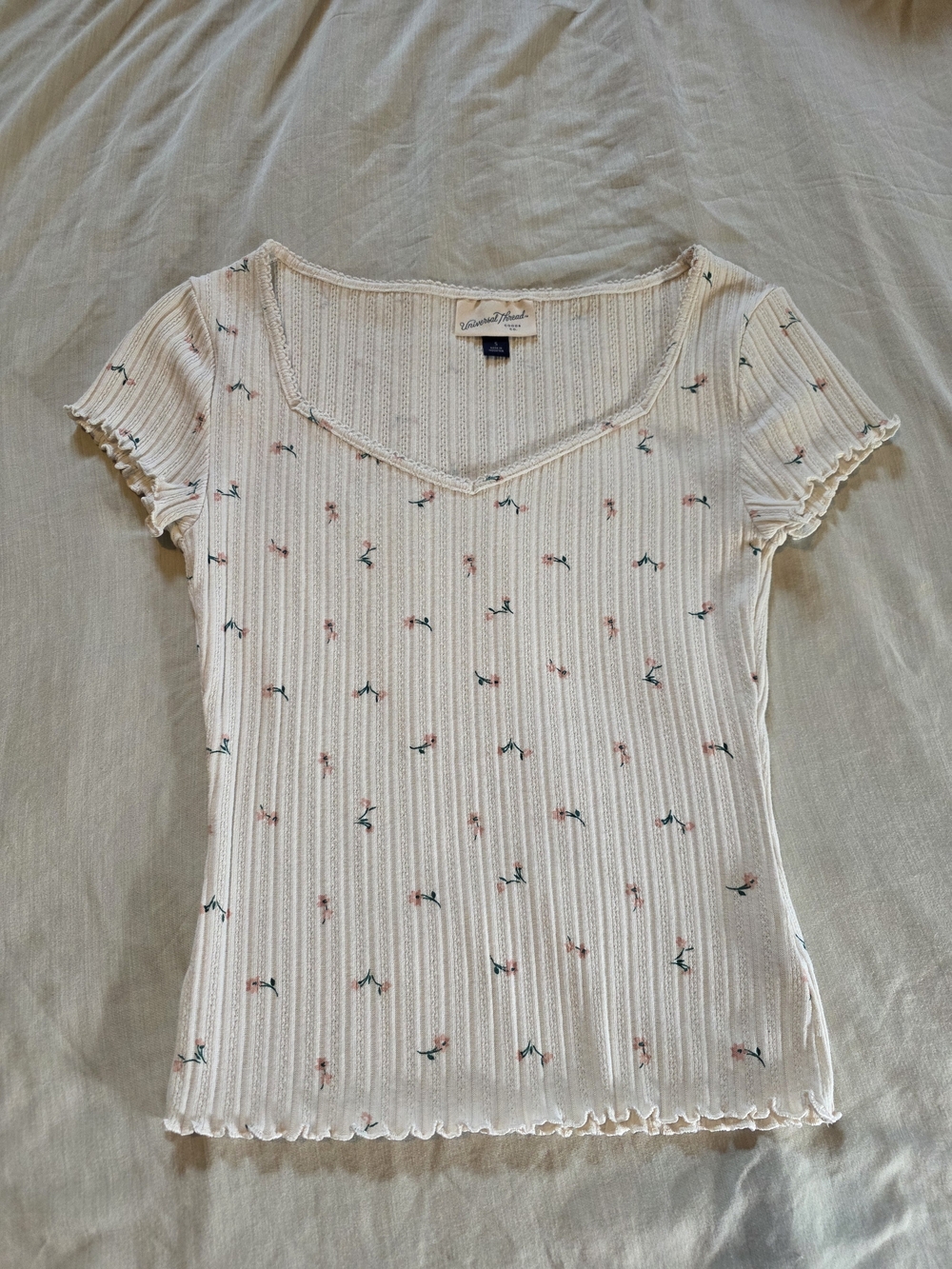 Universal Thread Cream Ribbed V-Neck Tee with Pink & Green Floral Sprigs